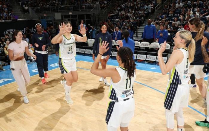 开云体育-关注杨瀚森,也别忘了隔壁的李月汝