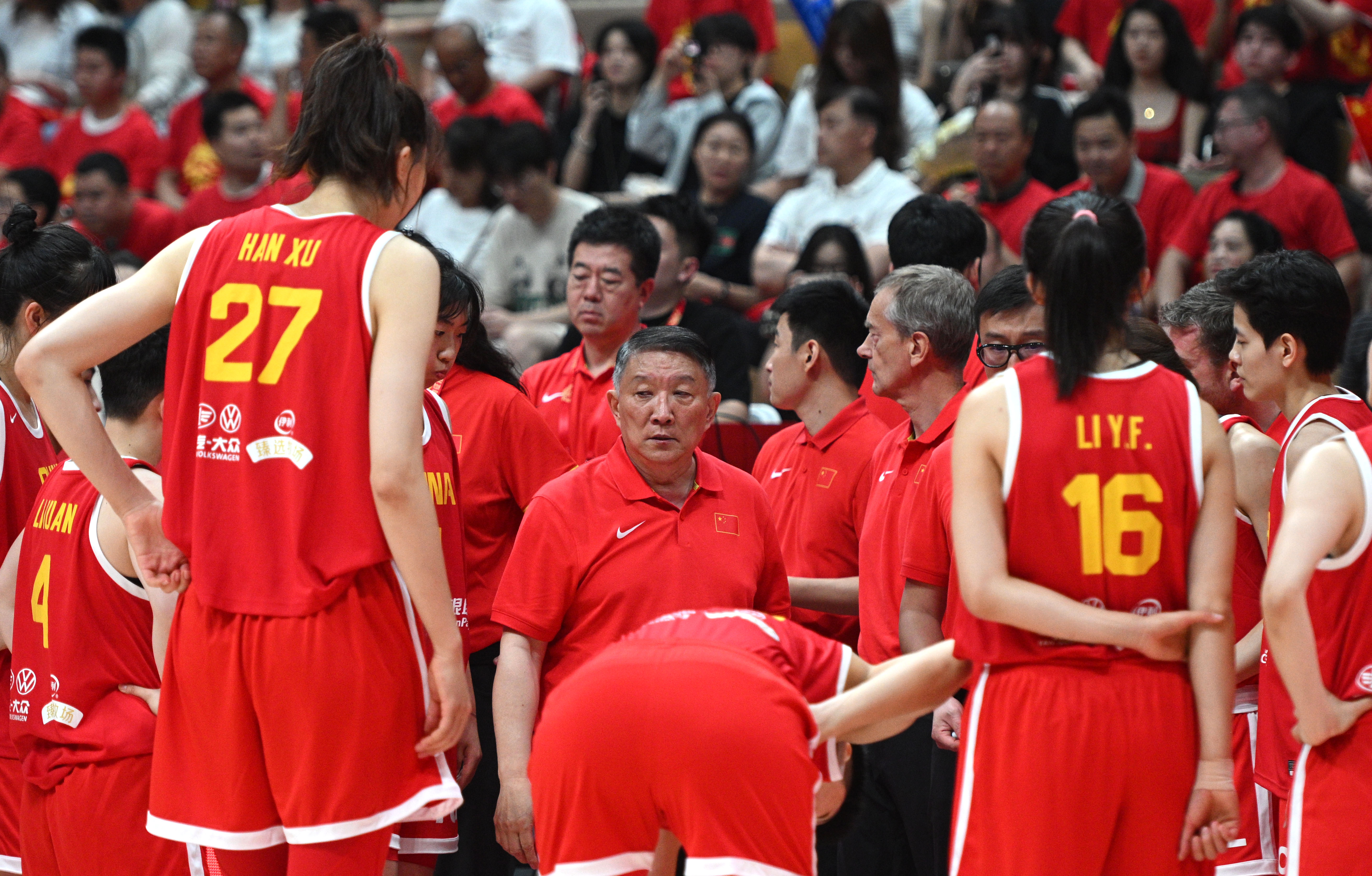 开云体育-明日将对阵韩国女篮！郭艾伦发文：为中国女篮加油，打出最强拼搏精神