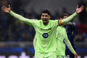 开云体育-麻了阿劳霍76分钟登场补时没防住绝平,加时被戏耍过掉遭绝杀