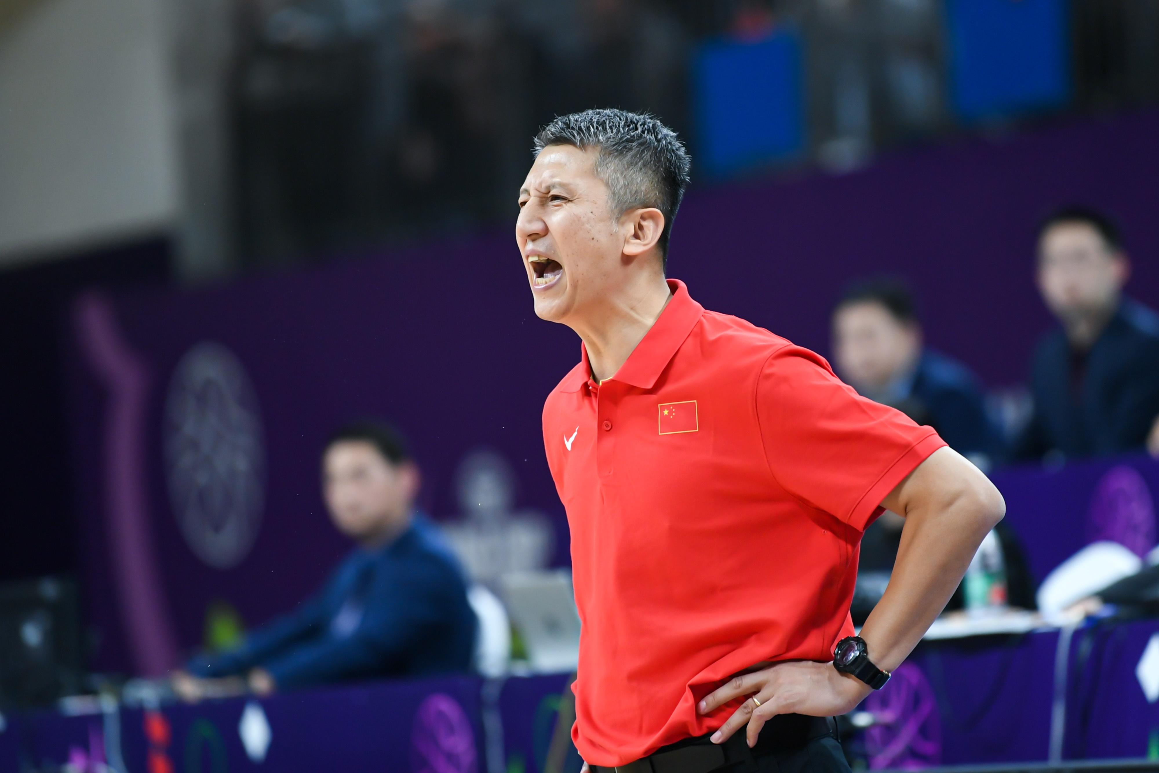 开云体育官网-齐鲁晚报:饱含信任与担当,郭士强才是中国男篮的“绝对核心”