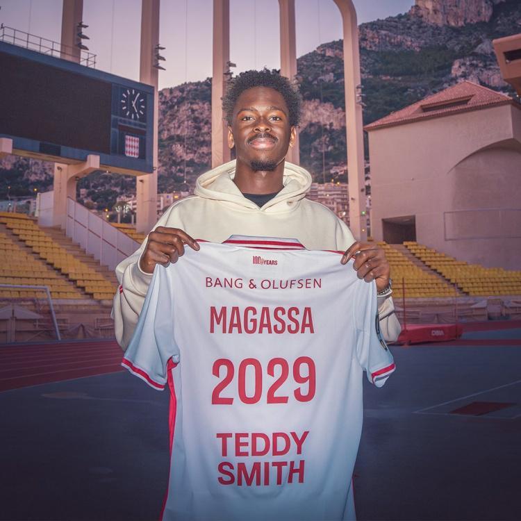 开云体育-记者：西汉姆接近签下摩纳哥中场马加萨，转会费总价2000万欧元