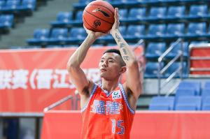 kaiyun.com-陈林坚加盟！媒体人：山东男篮这个休赛期的内援引进工作结束