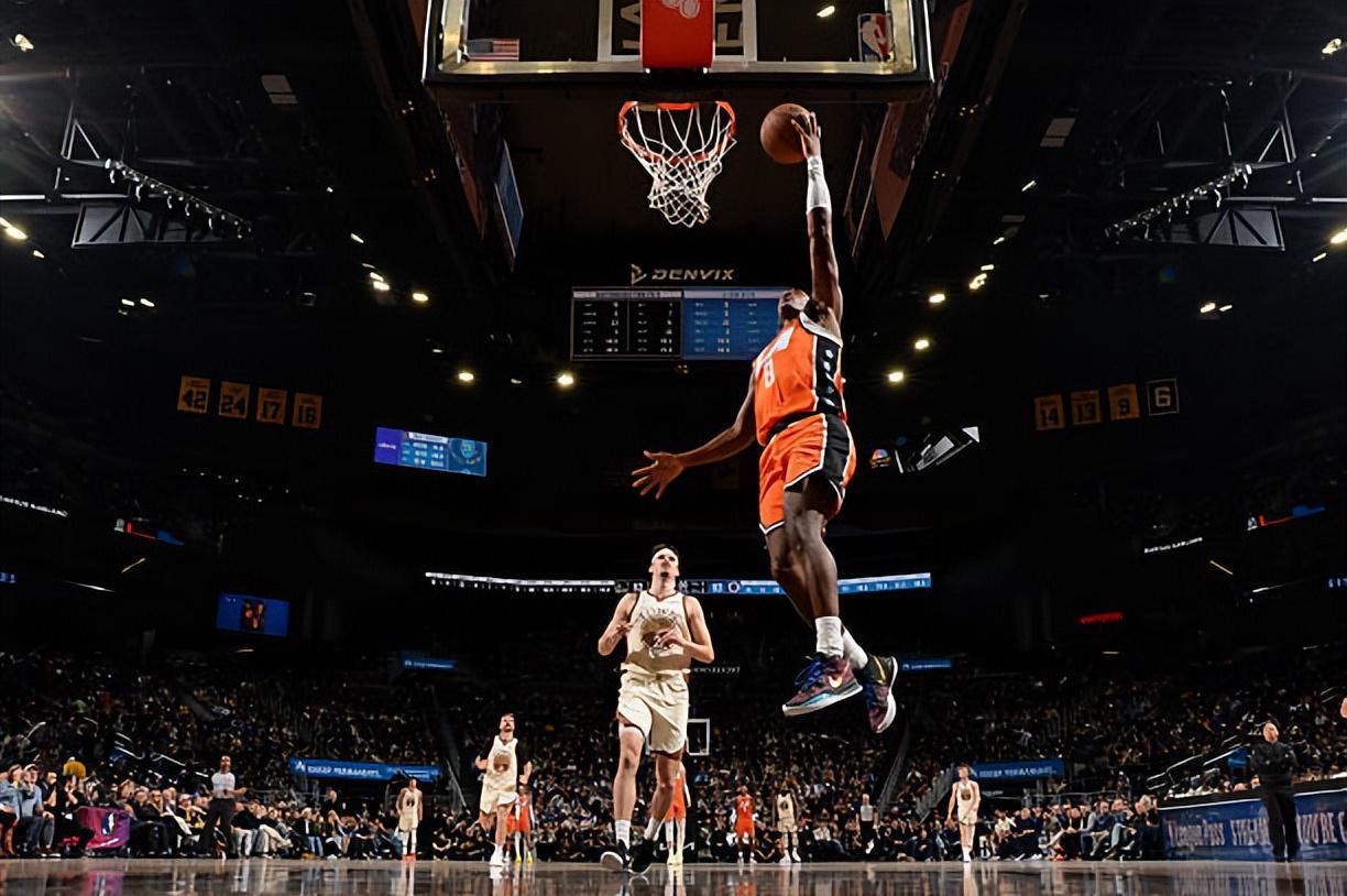 开云体育-打出了准三双数据，快船后场大闸的进攻才能正在不断被激发出来？